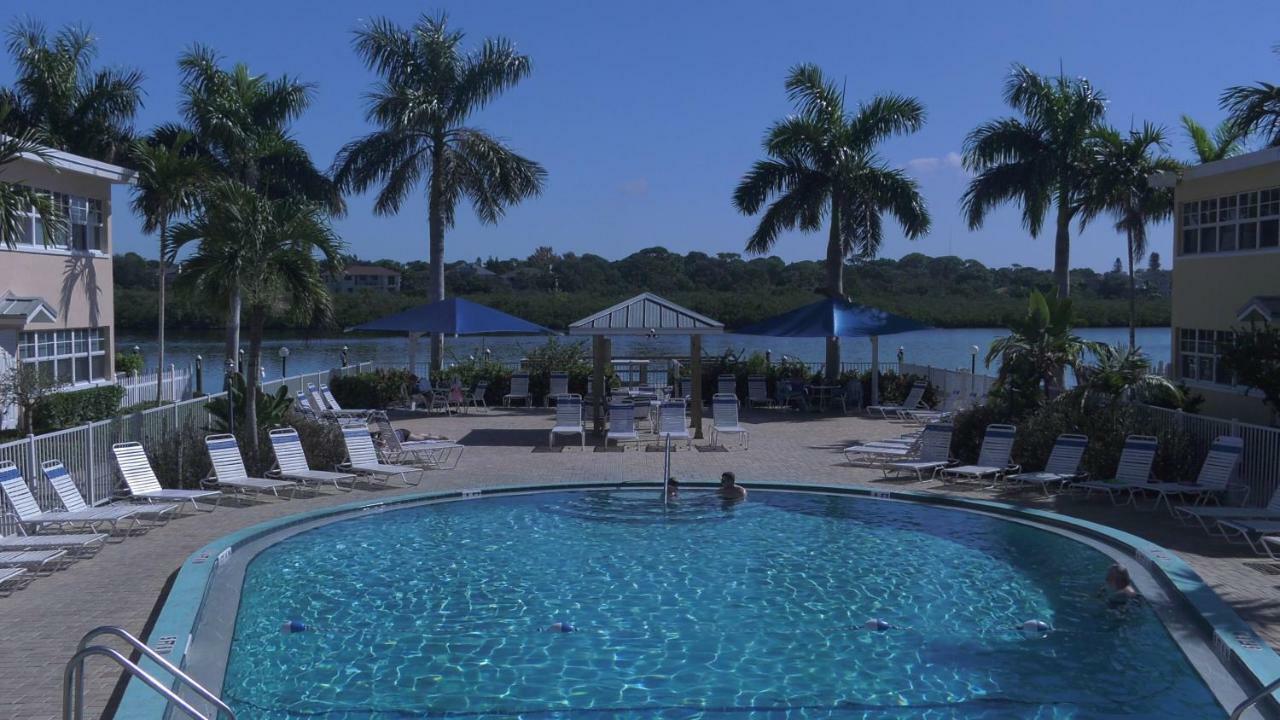 Barefoot Beach Resort Clearwater Beach Exteriör bild